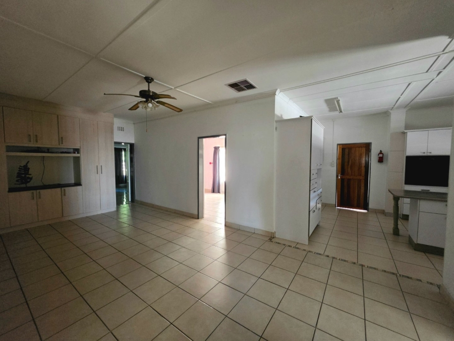 4 Bedroom Property for Sale in Oosterville Northern Cape